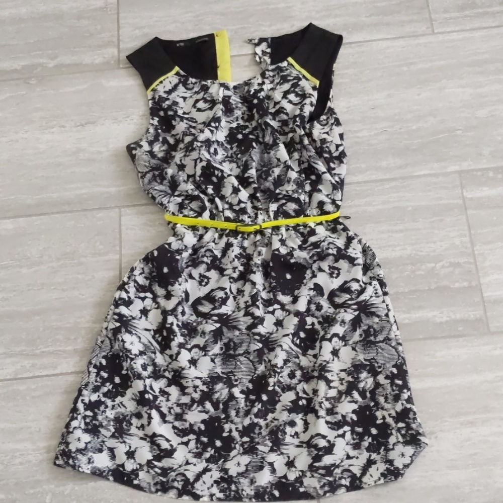 Black and whote floral dress